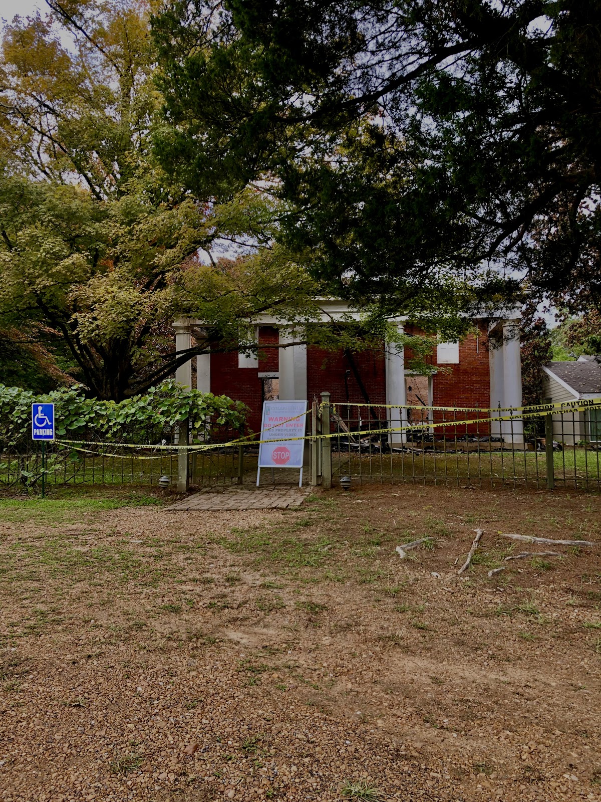 Overnight fire destroys oldest church in Oxford