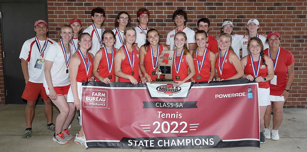 The Varsity Tennis Team Establish Winning Culture